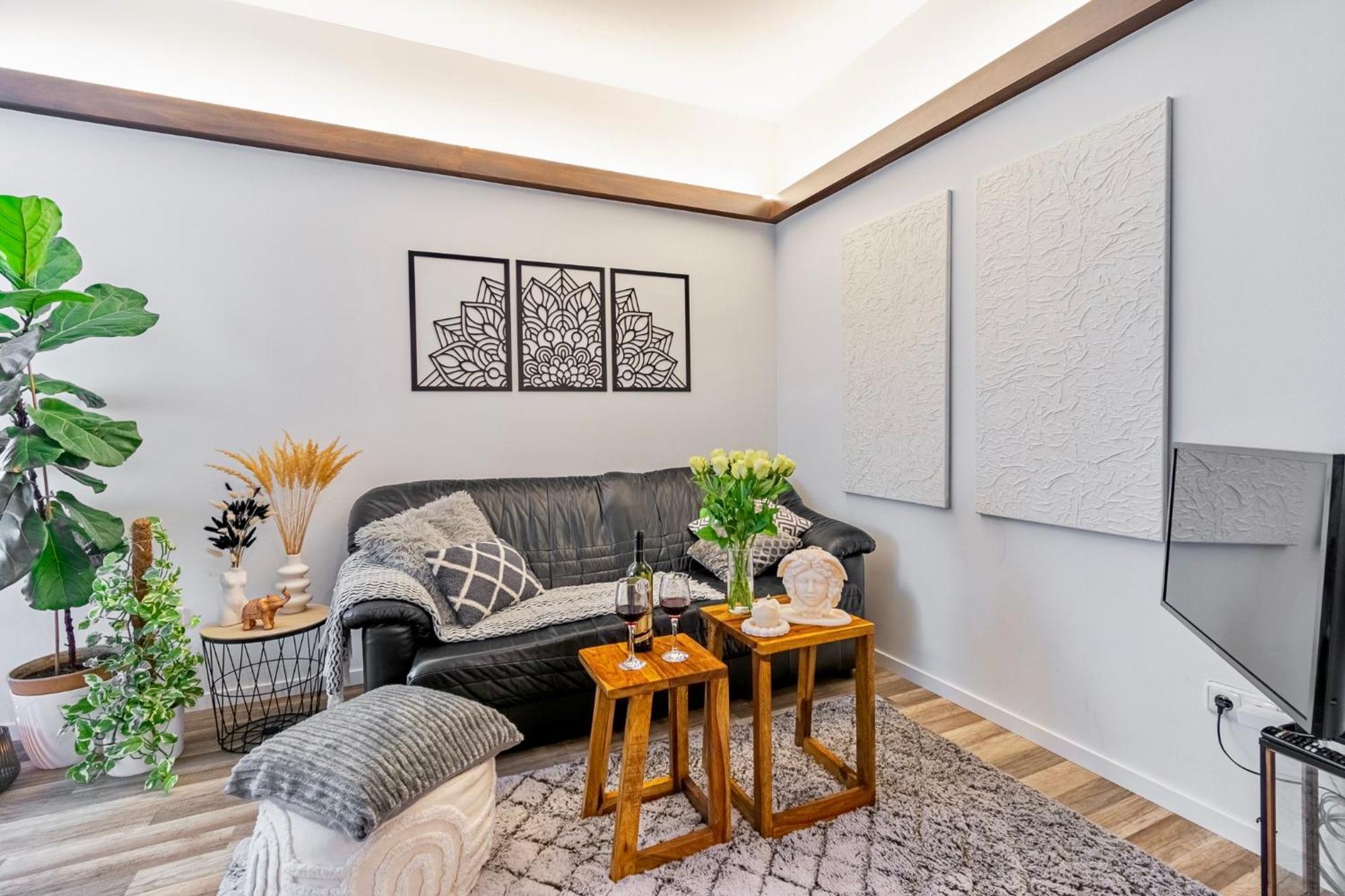 Natural-Style Apartment In The Centre Of Bratislava Esterno foto