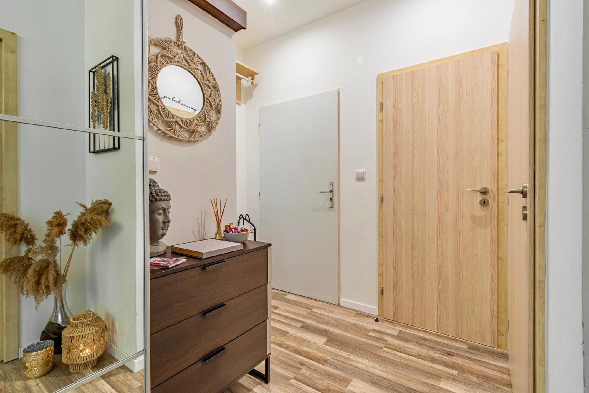 Natural-Style Apartment In The Centre Of Bratislava Esterno foto