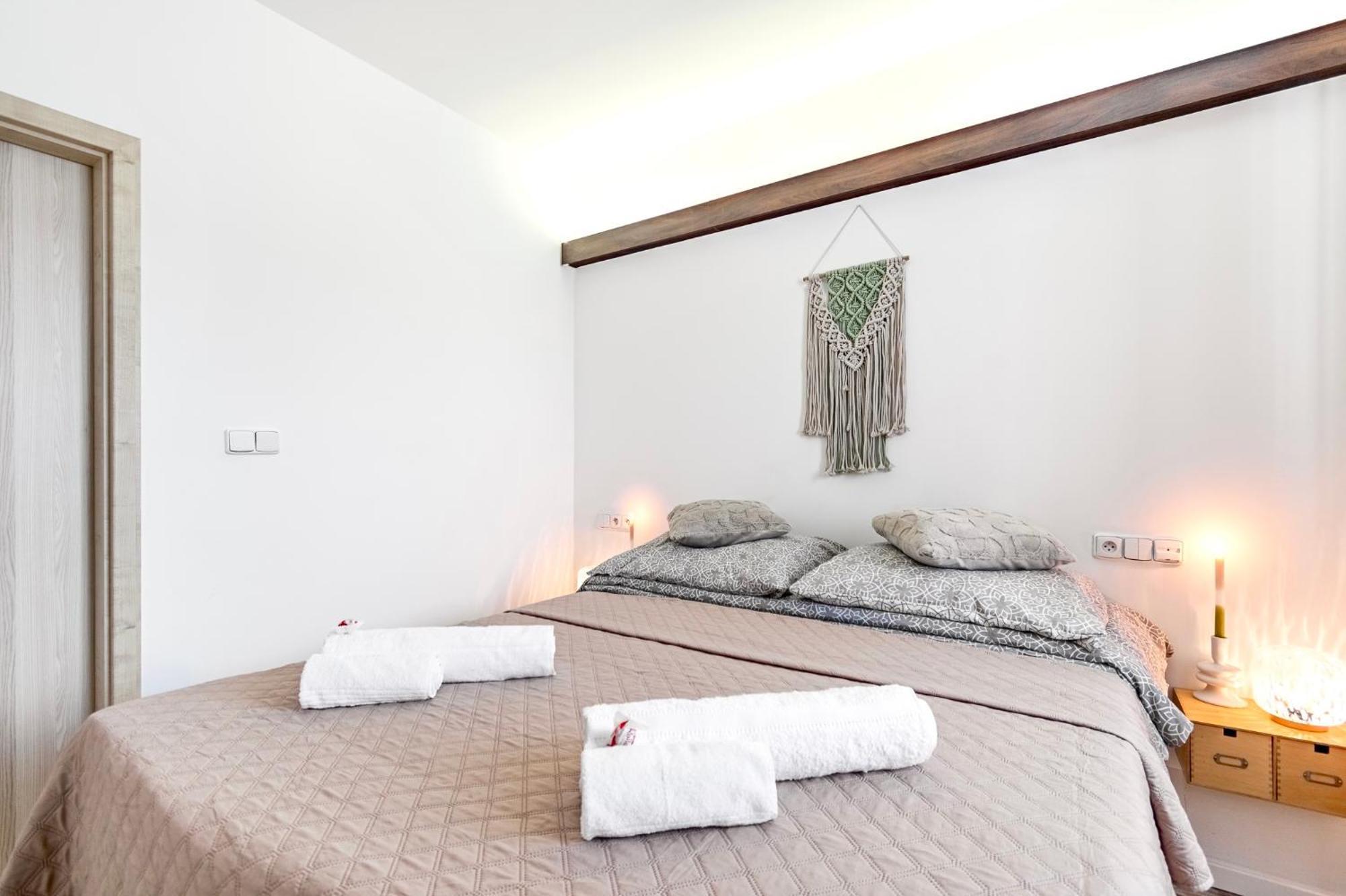 Natural-Style Apartment In The Centre Of Bratislava Esterno foto